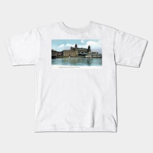 1905 Ellis Island Immigrant Station Kids T-Shirt